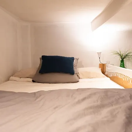 Bright Studio Of 25 M In The Heart Of 4th باريس